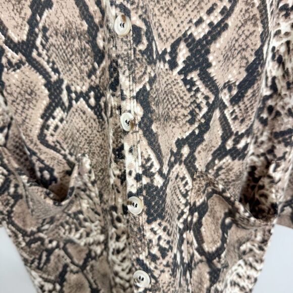 BOUTIQUE | Snakeskin Print Button Front Lightweight Cardigan Women’s Size XL - Picture 6 of 9